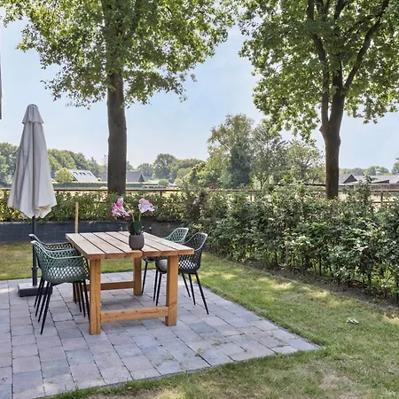't Hert - Nieuwe Met Vrij Uitzicht & Omheinde Tuin 度假居 皮滕